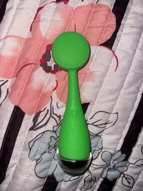 PMD Clean Smart Facial Cleansing Device Lime Green